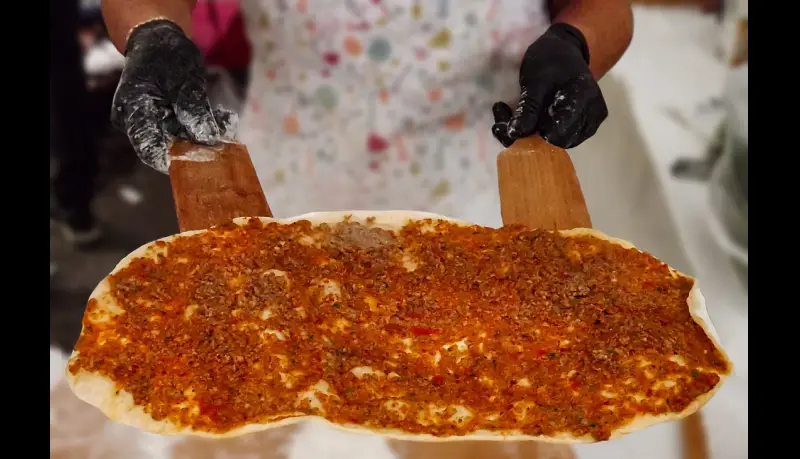 Lahmacun photos de plats pour un food truck en Haute-Savoie